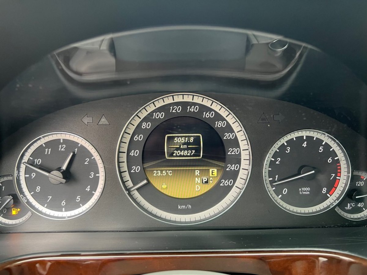 奔驰 奔驰E级  2012款 E 200 L CGI优雅型图片