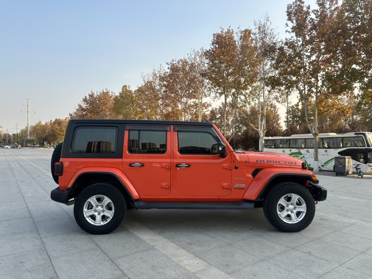 Jeep 牧馬人  2019款 2.0T Sahara 四門版 國VI圖片