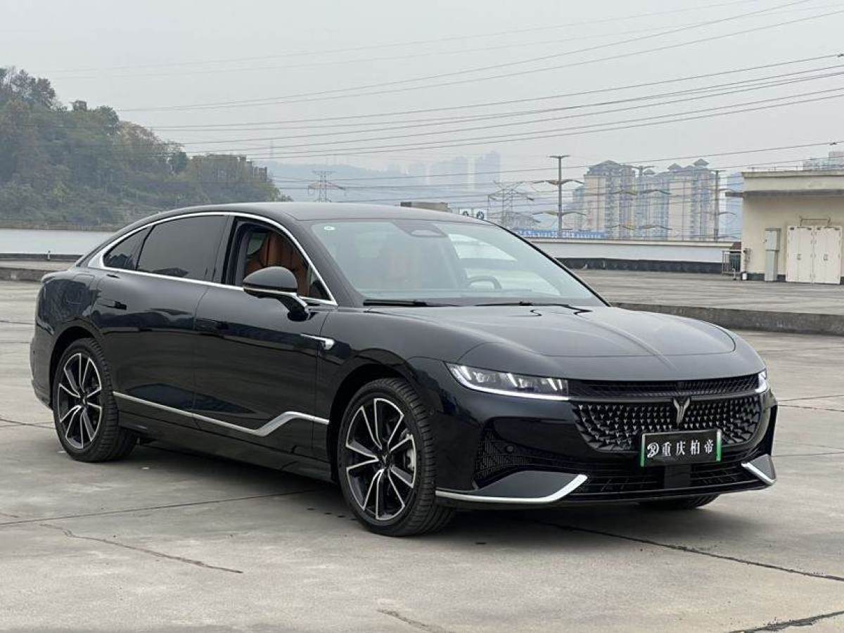 嵐圖 嵐圖追光  2024款 PHEV 四驅(qū)超長續(xù)航旗艦版圖片