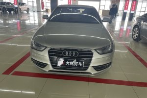 奥迪A4L 奥迪 35 TFSI 自动舒适型