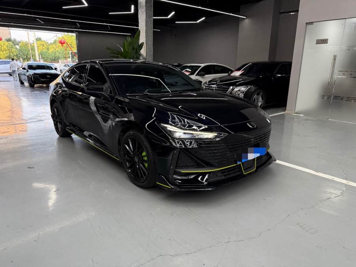 長安 長安UNI-V  2024款 1.5T 尊貴運(yùn)動型圖片
