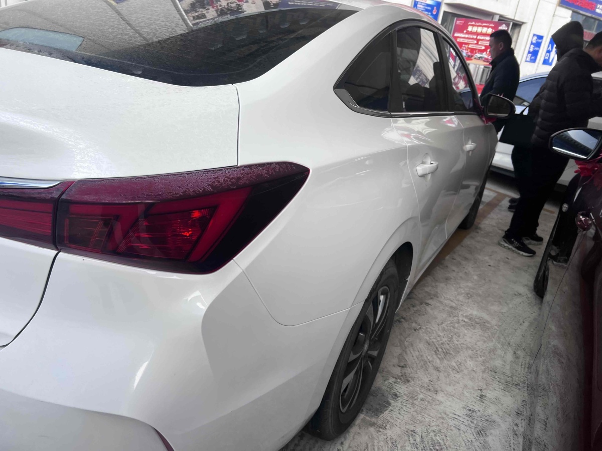 長(zhǎng)安 逸動(dòng)  2021款 PLUS 1.6L GDI CVT豪華型圖片