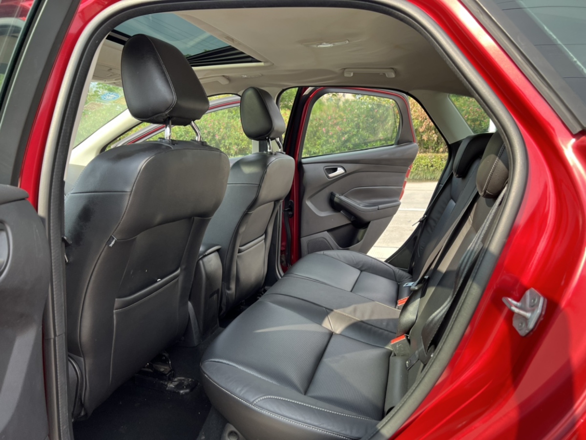 福特 ?？怂? 2012款 兩廂 1.6L 自動風尚型圖片
