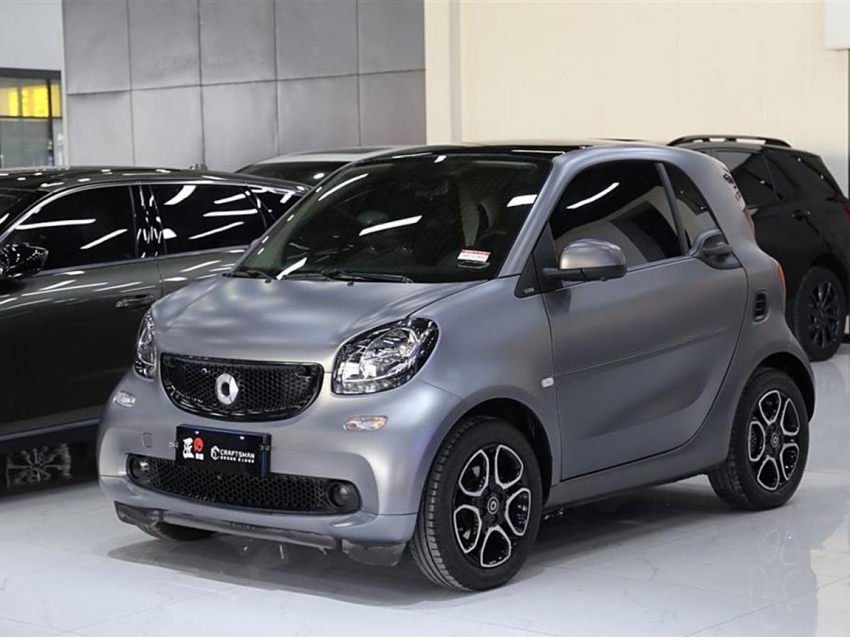 smart fortwo  2019款 0.9T 66千瓦硬頂風(fēng)擎版 國VI圖片