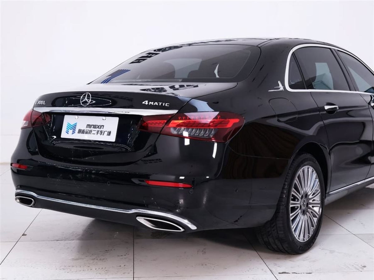 奔馳 奔馳E級(jí)  2023款 改款 E 300 L 時(shí)尚型圖片