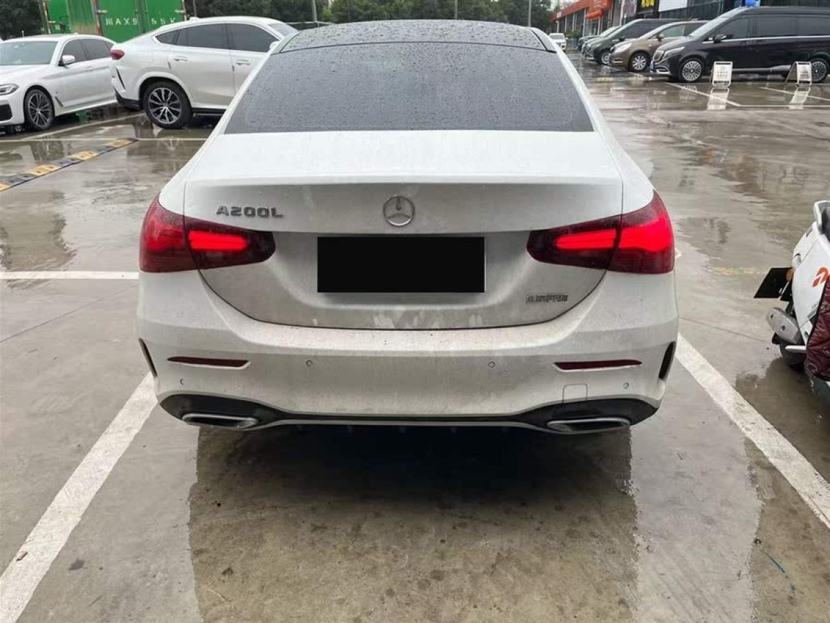 奔馳 奔馳A級(jí)  2019款  改款 A 180 L圖片