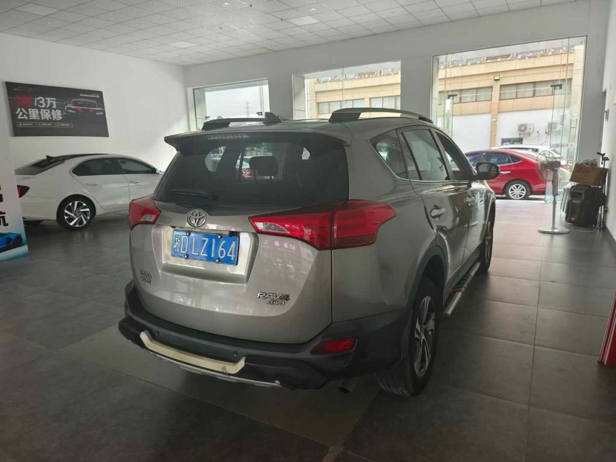 豐田 RAV4榮放  2015款 2.0L CVT兩驅(qū)都市版圖片