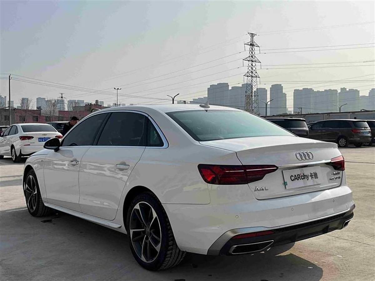 奧迪 奧迪A4L  2022款 40 TFSI 時(shí)尚動(dòng)感型圖片