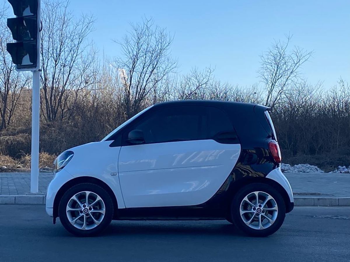 smart fortwo  2015款 1.0L 52千瓦硬頂靈動版圖片