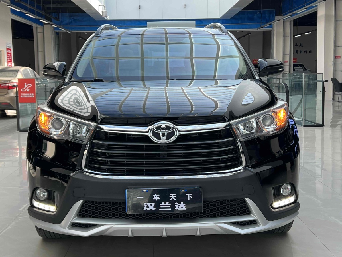豐田 漢蘭達(dá)  2015款 2.0T 四驅(qū)豪華導(dǎo)航版 7座圖片