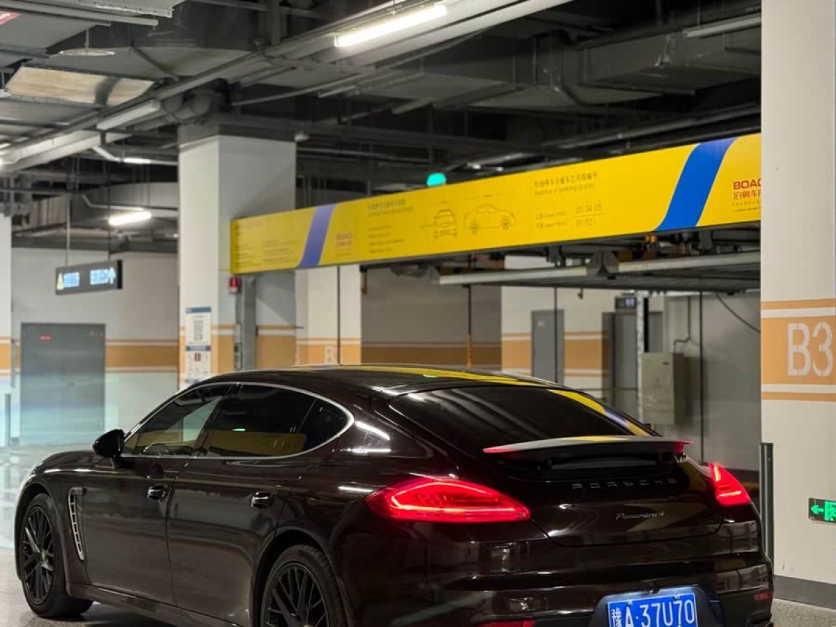 保時(shí)捷 Panamera  2014款 Panamera 4 Executive 3.0T圖片