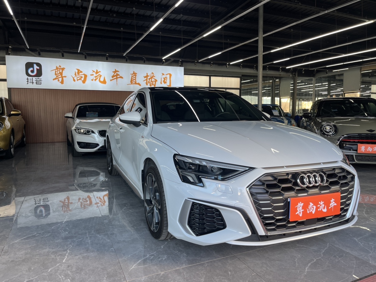 2022年1月奧迪 奧迪A3  2021款 A3L Limousine 35 TFSI 豪華運(yùn)動(dòng)型