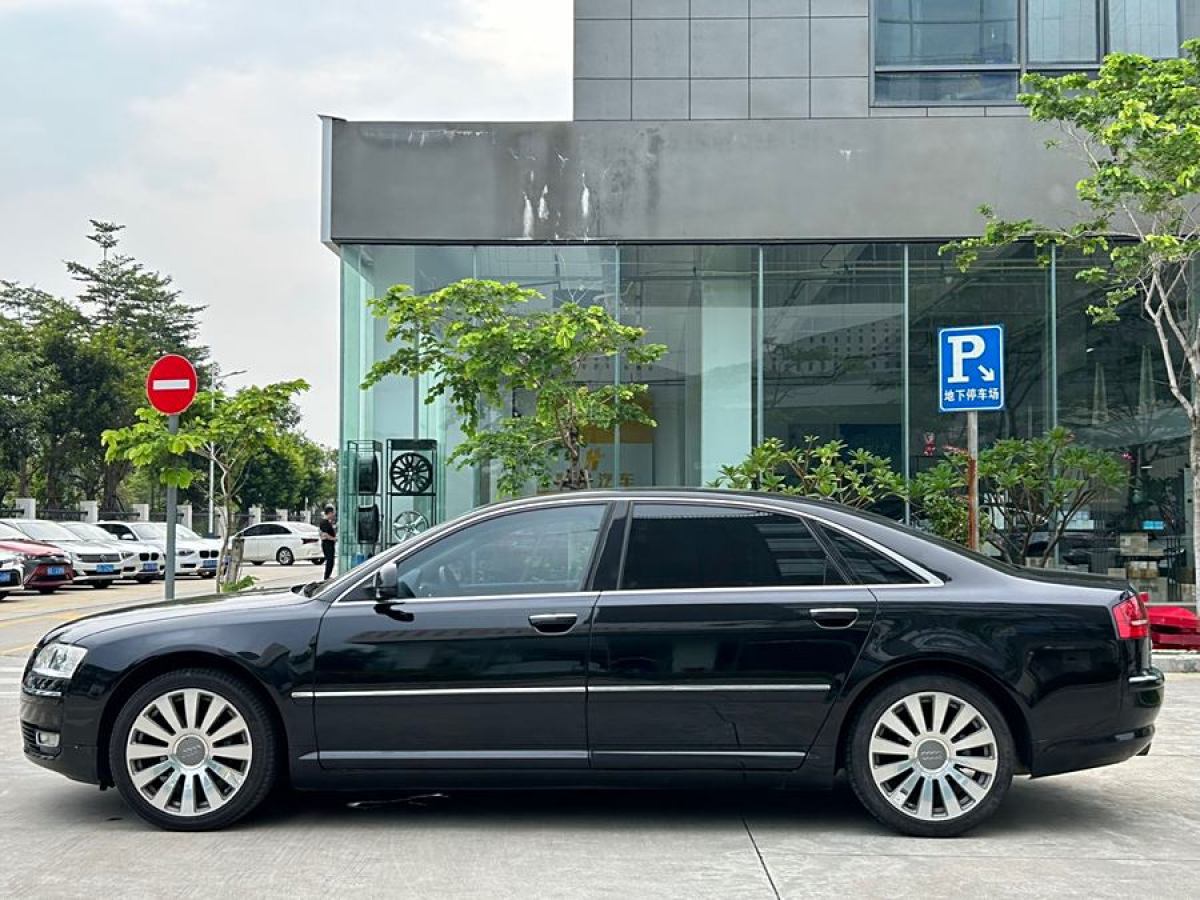 奧迪 奧迪A8  2009款 A8L 2.8 FSI 標(biāo)準(zhǔn)型圖片