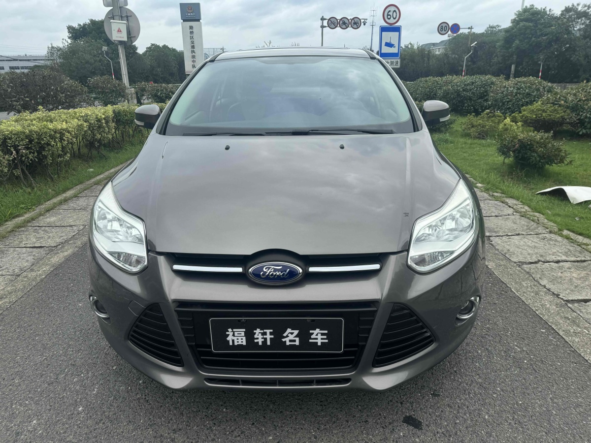 福特 ?？怂? 2015款 三廂 1.6L 自動(dòng)舒適型圖片