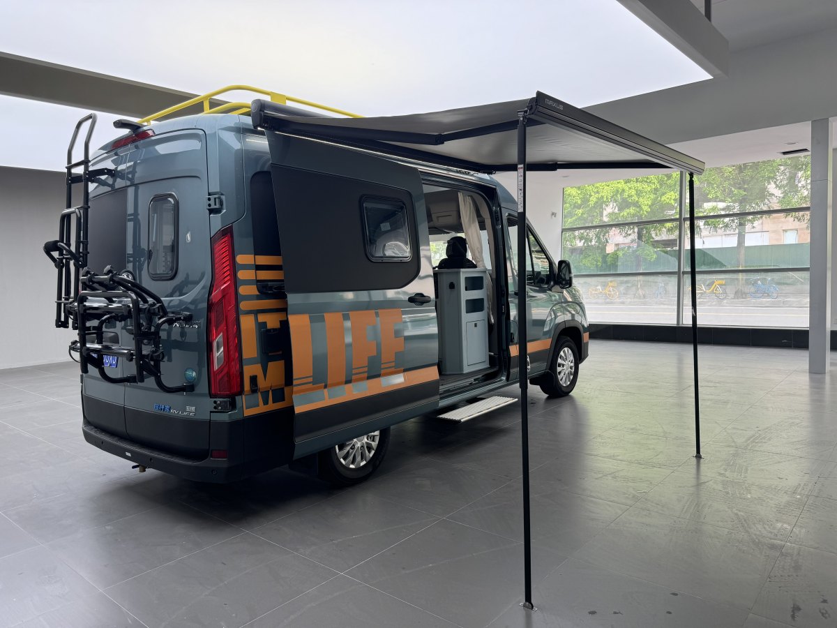 上汽大通 RV90  2023款 宜動(dòng)生活家圖片