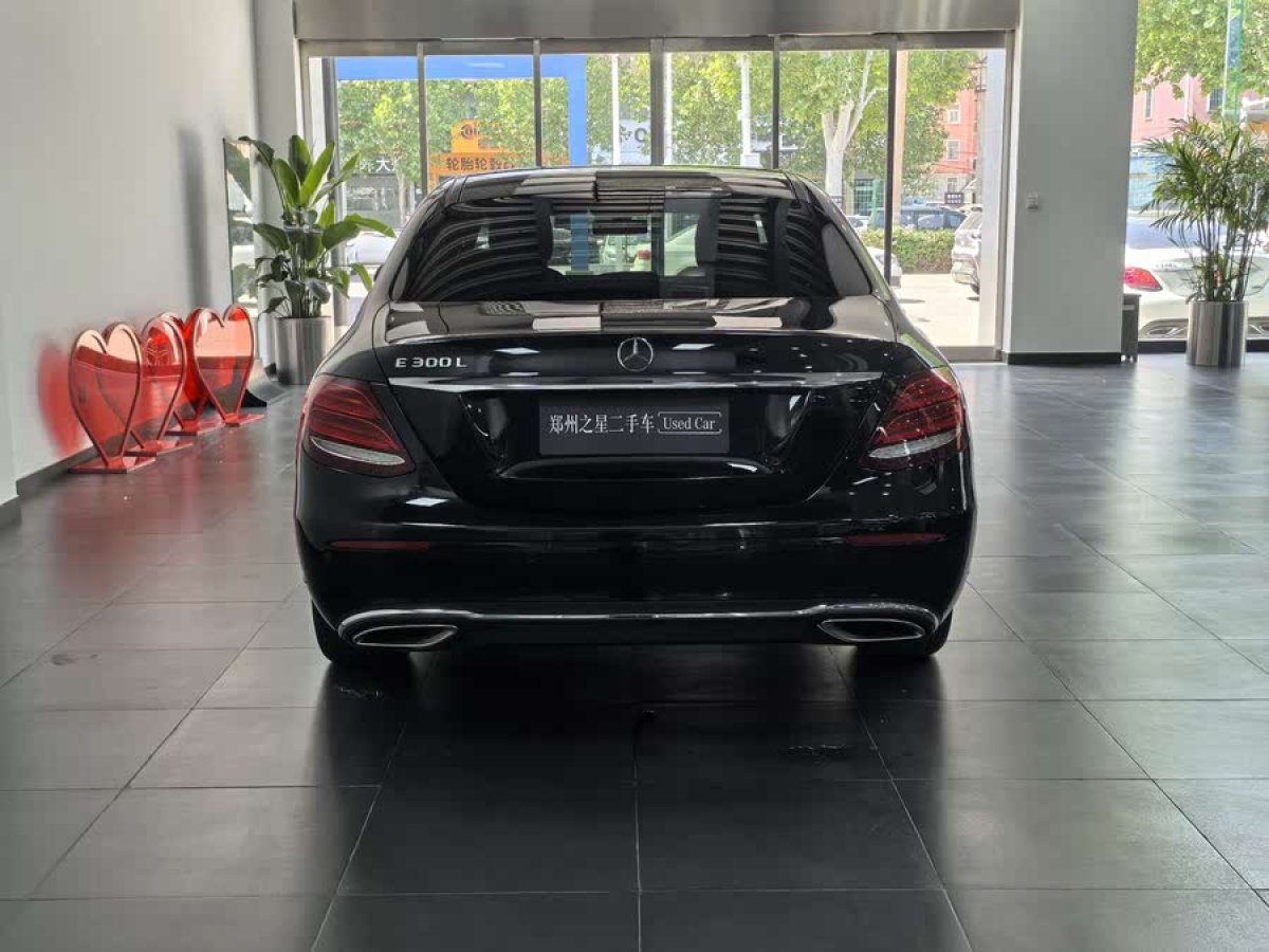 奔馳 奔馳E級(jí)  2019款 改款 E 300 L 時(shí)尚型圖片