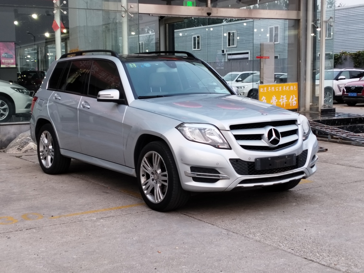 奔驰 奔驰GLK级  2014款 GLK 260 4MATIC 动感型图片