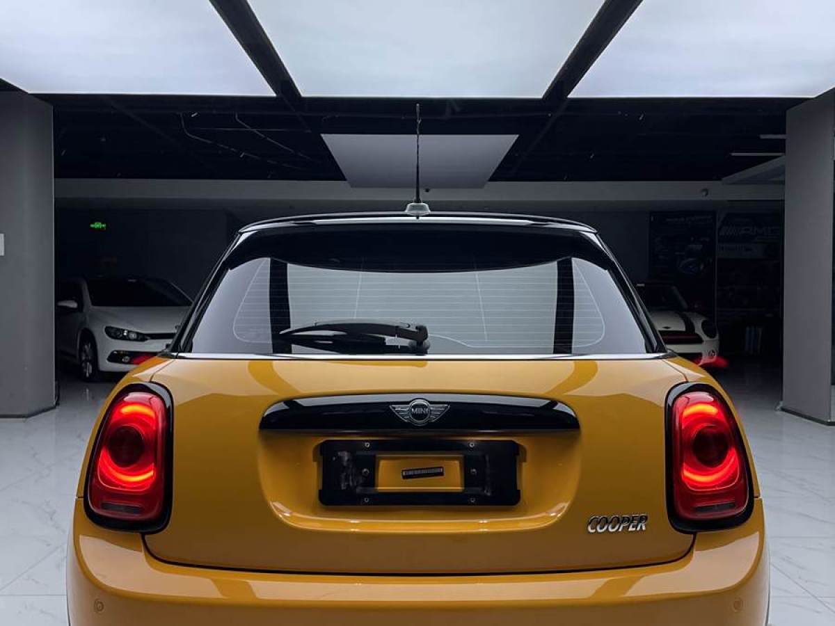 MINI MINI  2015款 1.5T COOPER Excitement 五門版圖片