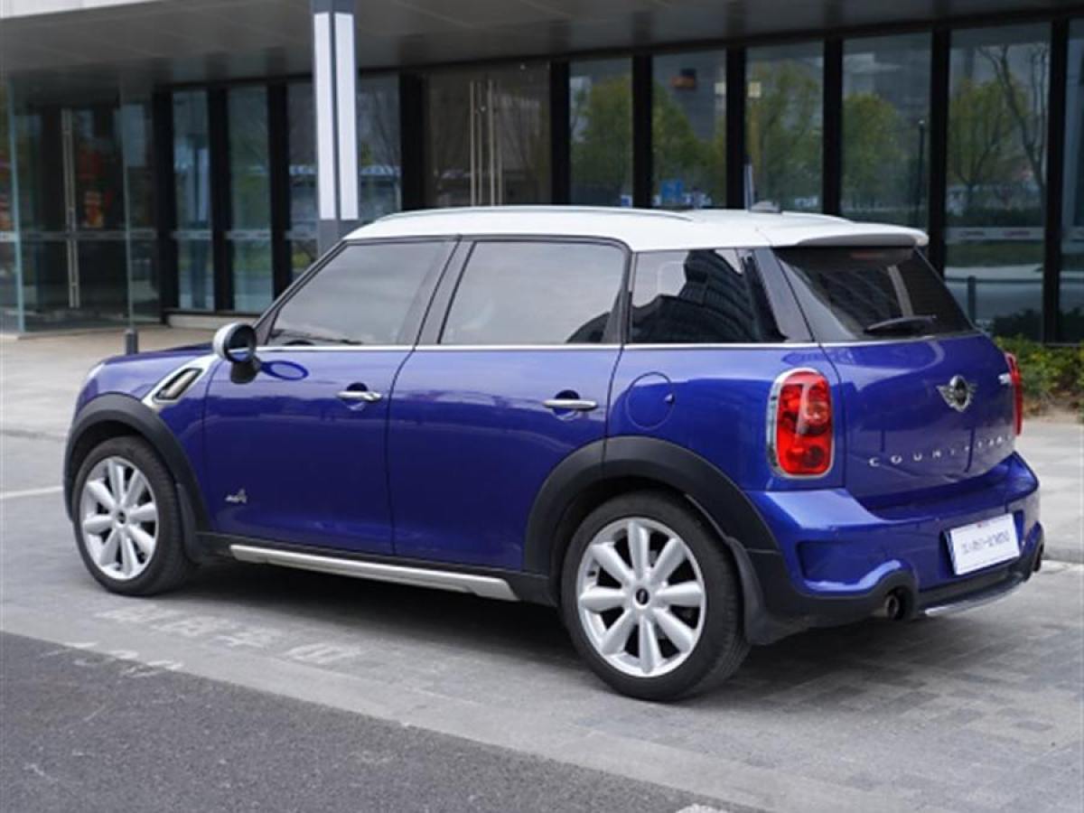 MINI COUNTRYMAN  2015款 1.6T COOPER S ALL4 極致暗夜版圖片