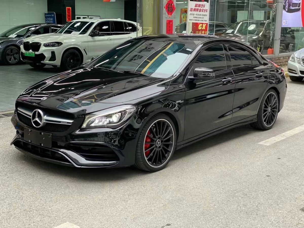 2019年1月奔驰 奔驰A级  2019款  A 220 L 4MATIC 运动轿车