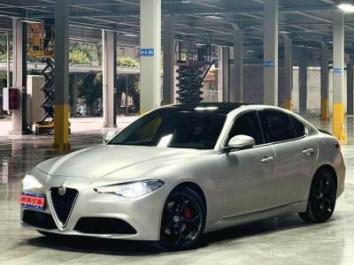 2019年1月 阿爾法·羅密歐 Giulia 2.0T 280HP 豪華版圖片