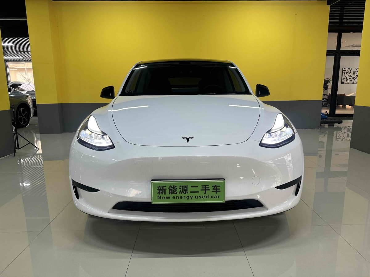 特斯拉 Model 3  2023款 煥新版 后輪驅(qū)動圖片