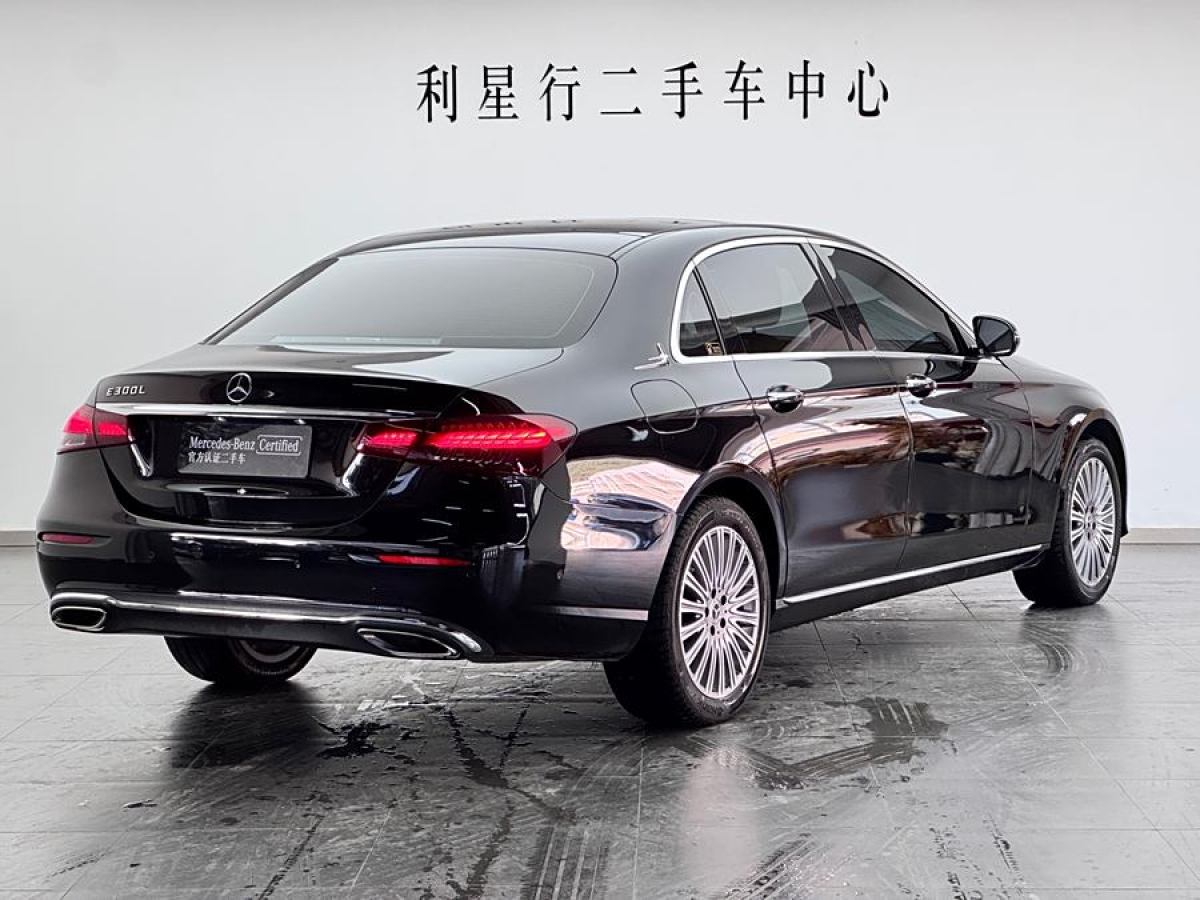 奔馳 奔馳E級(jí)  2022款 改款三 E 300 L 豪華型圖片