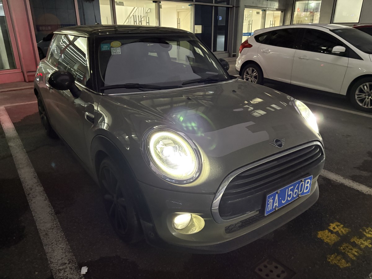 MINI COUNTRYMAN  2018款 1.5T COOPER 藝術家圖片