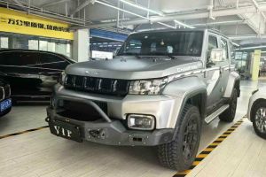 BJ40 北京 2.0T 自动四驱公务版