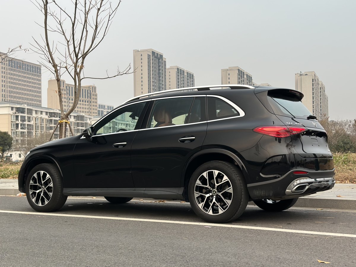 奔馳 奔馳GLC  2024款 改款 GLC 260 L 4MATIC 豪華型 5座圖片