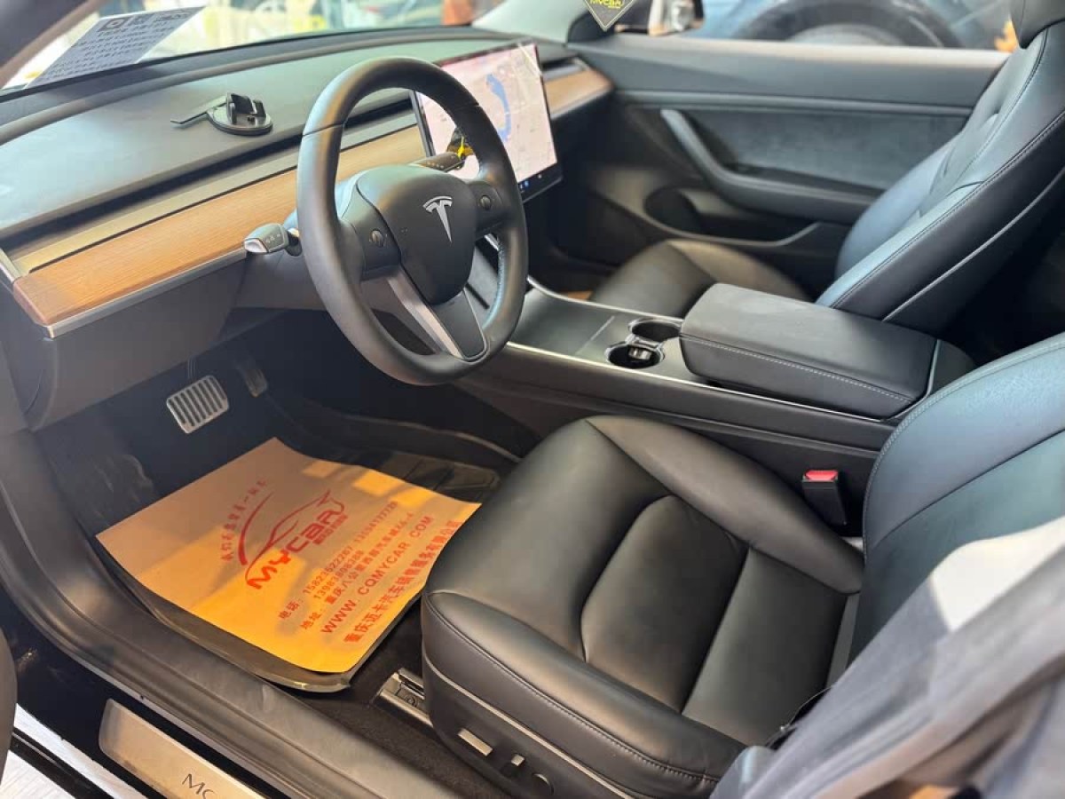 特斯拉 Model 3  2019款 標(biāo)準(zhǔn)續(xù)航后驅(qū)升級(jí)版圖片