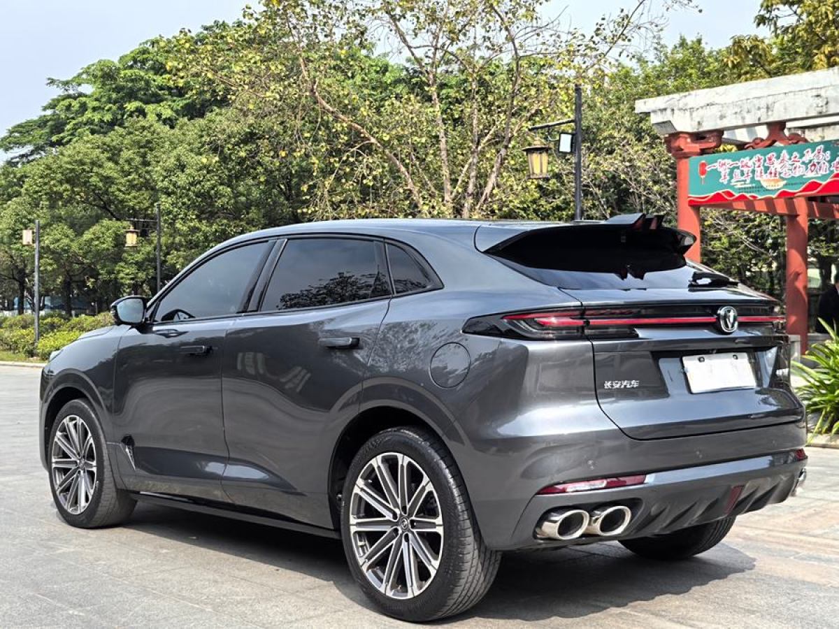 長(zhǎng)安 長(zhǎng)安UNI-K  2021款 2.0T 尊貴型圖片