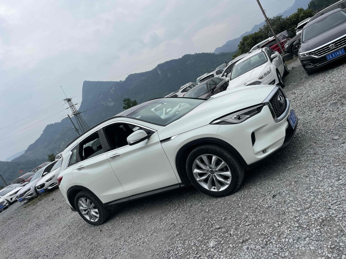 2019年1月英菲尼迪 QX50  2018款 QX50 2.0T CVT兩驅(qū)時尚版