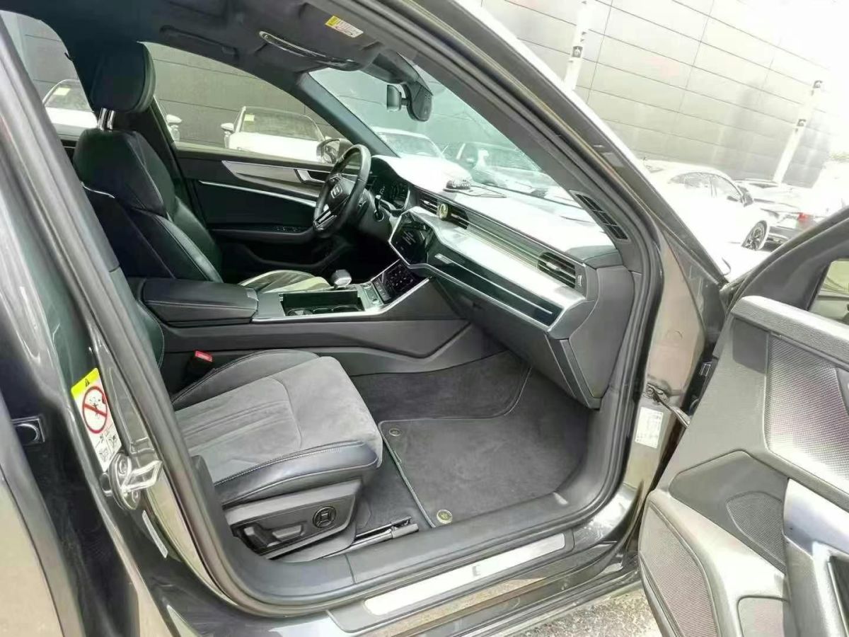 奧迪 奧迪A6L  2022款 40 TFSI 豪華動感型圖片