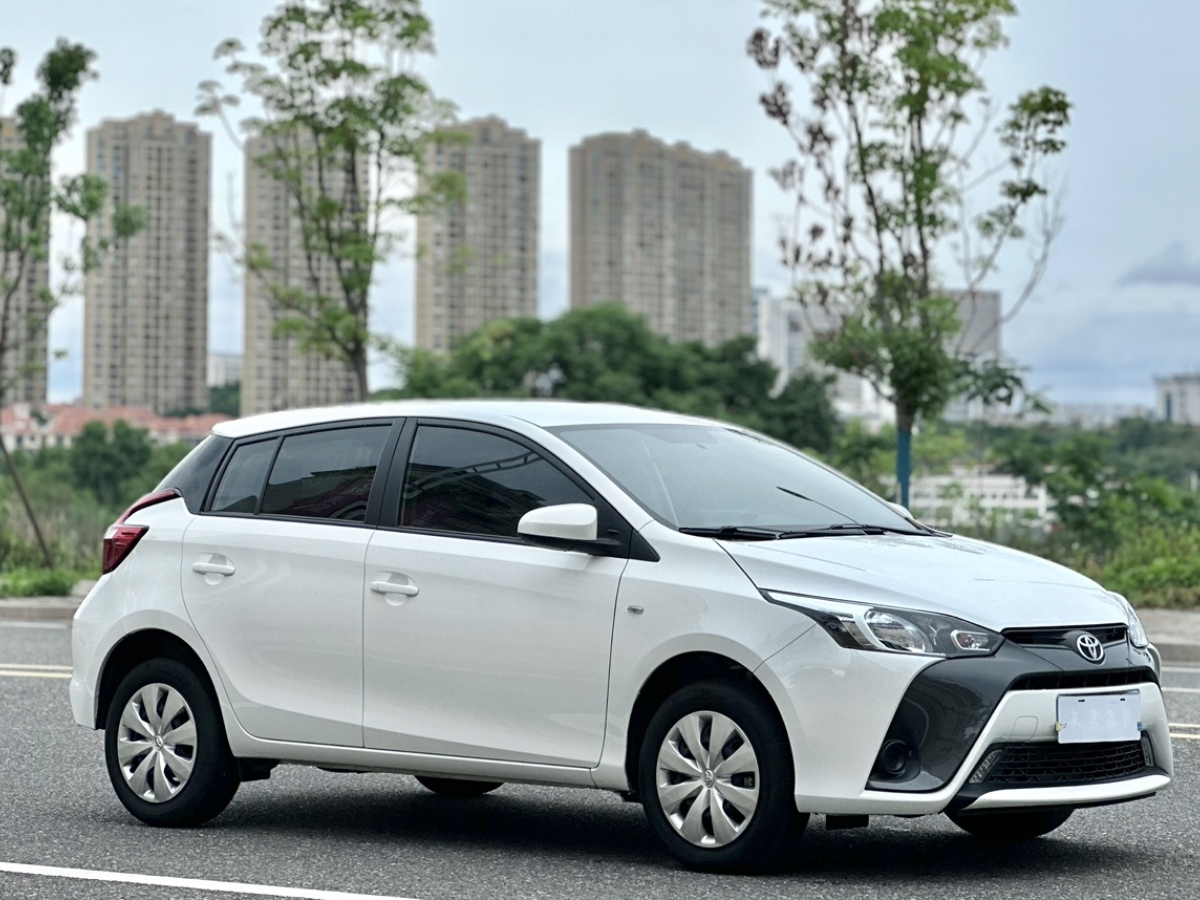 豐田 YARiS L 致炫  2022款 1.5L CVT領(lǐng)先PLUS版圖片