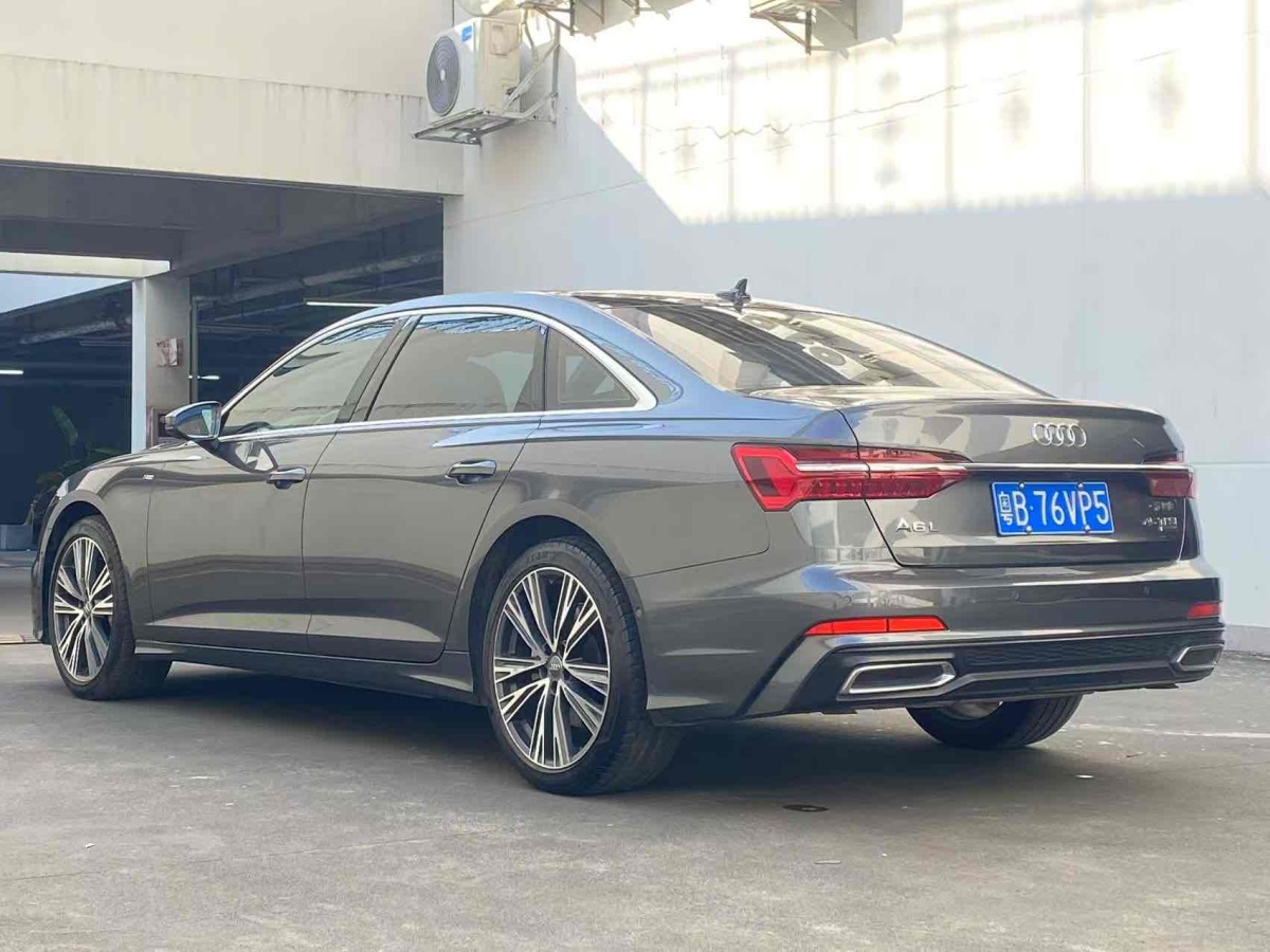 奧迪 奧迪A6L  2021款 45 TFSI 臻選動(dòng)感型圖片