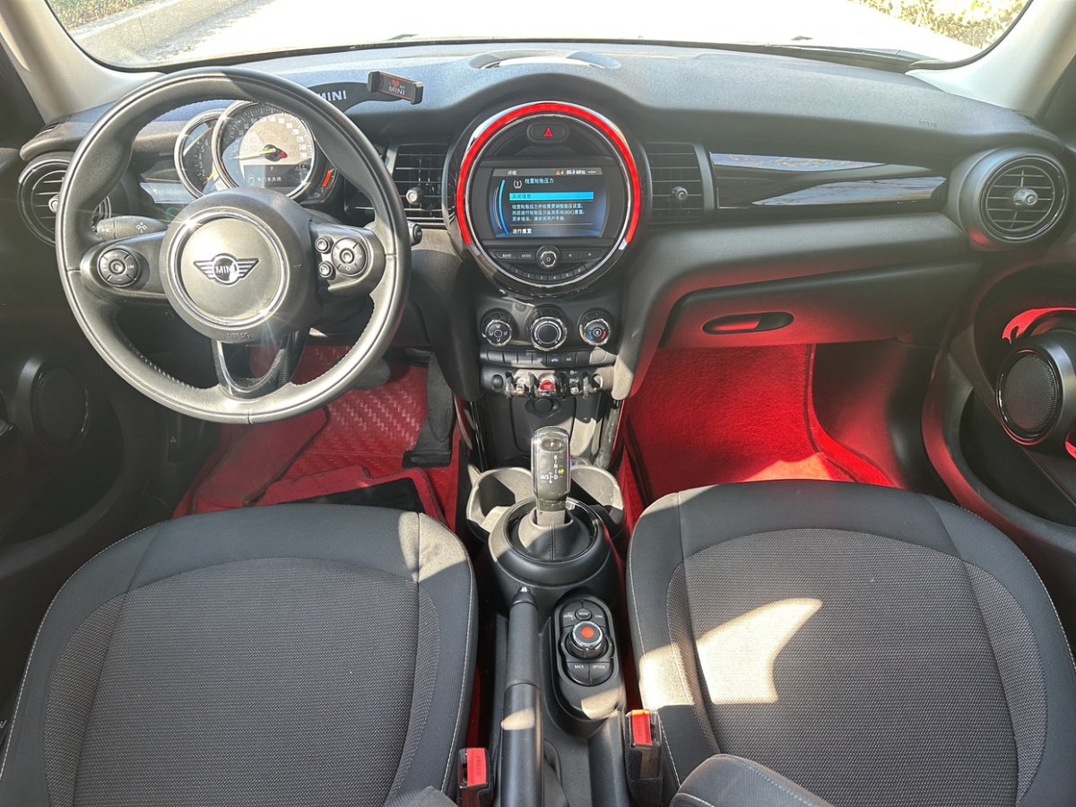 2021年3月MINI MINI  2023款 1.5T ONE 五門版