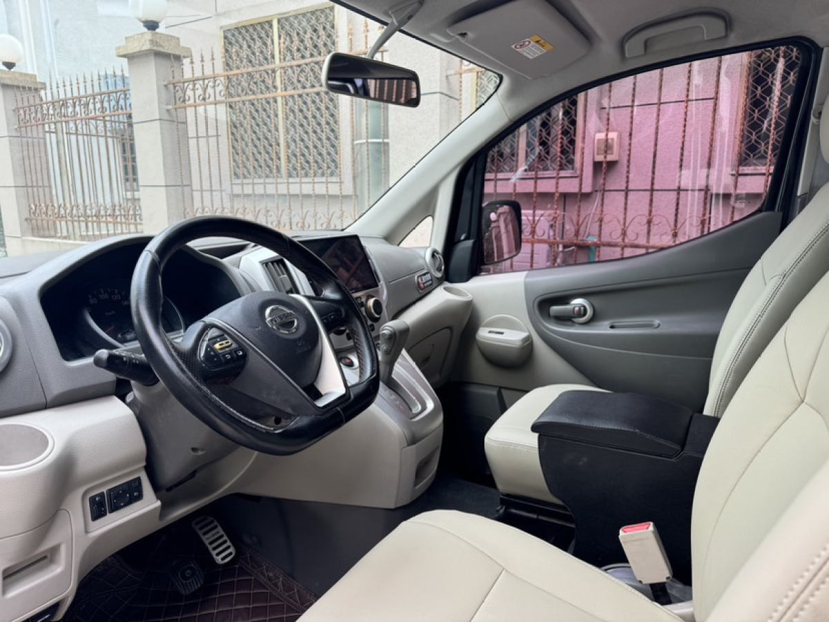 日產(chǎn) NV200  2018款 1.6L CVT豪華型圖片