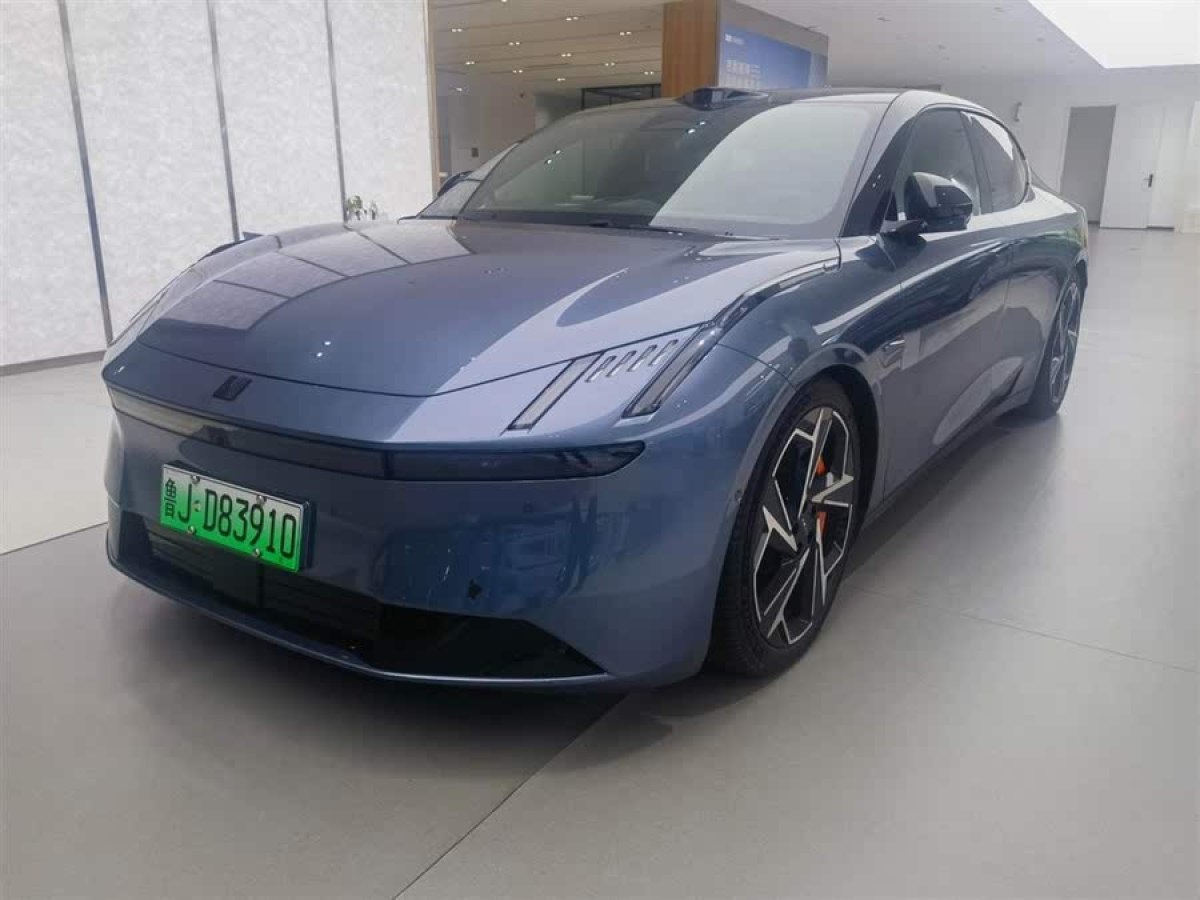 領(lǐng)克 領(lǐng)克Z10  2025款 95kWh 702km四驅(qū)智駕Ultra圖片