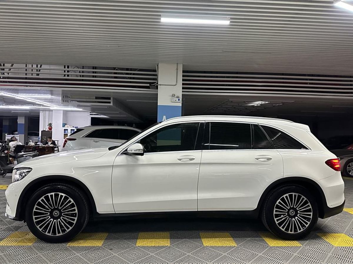 奔馳 奔馳GLC  2019款 GLC 260 4MATIC 動(dòng)感型圖片