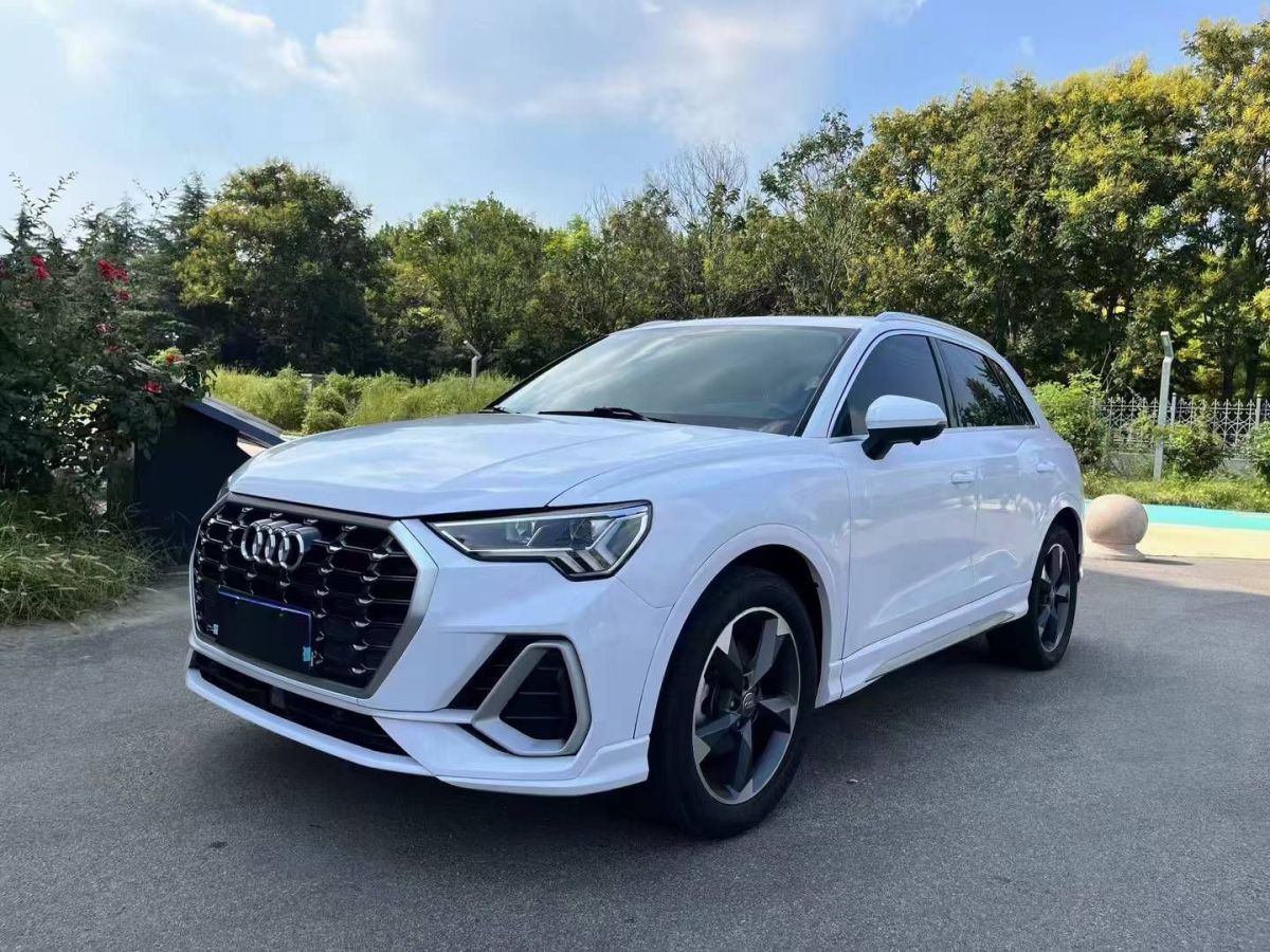 奧迪 奧迪Q3  2020款 35 TFSI 時(shí)尚動(dòng)感型圖片