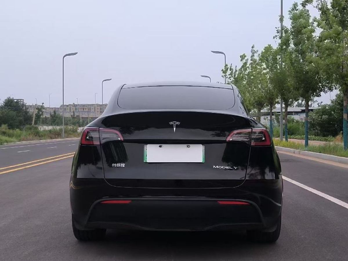 特斯拉 Model 3  2023款 煥新版 后輪驅(qū)動(dòng)圖片