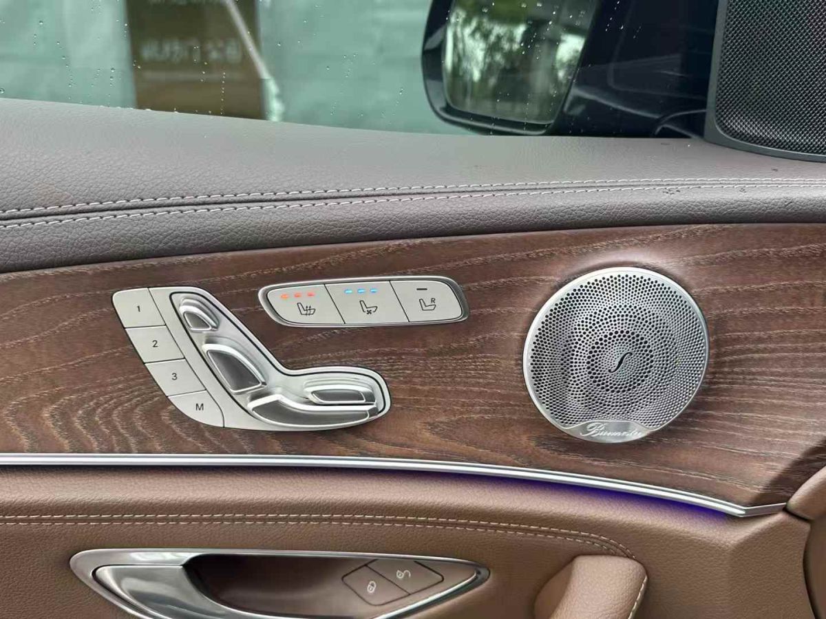 奔馳 奔馳E級  2020款 E 300 L 豪華型圖片