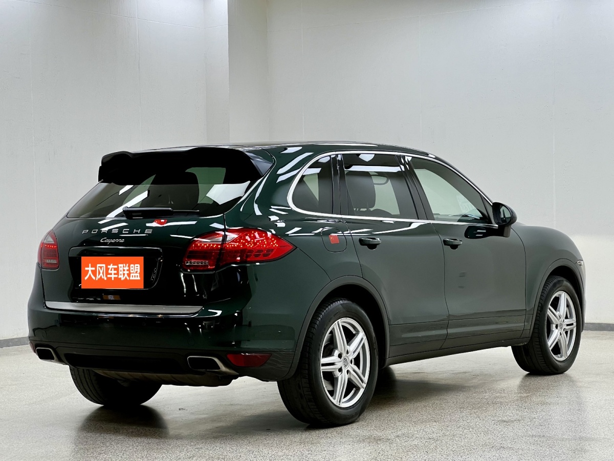 保時(shí)捷 Cayenne  2014款 Cayenne Platinum Edition 3.0T圖片