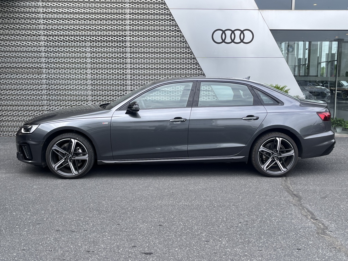 奧迪 奧迪A4L  2024款 40 TFSI 豪華動感型圖片