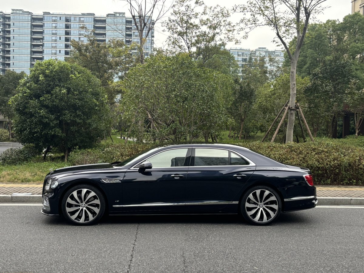 賓利 飛馳  2022款 4.0T V8 標(biāo)準(zhǔn)版圖片