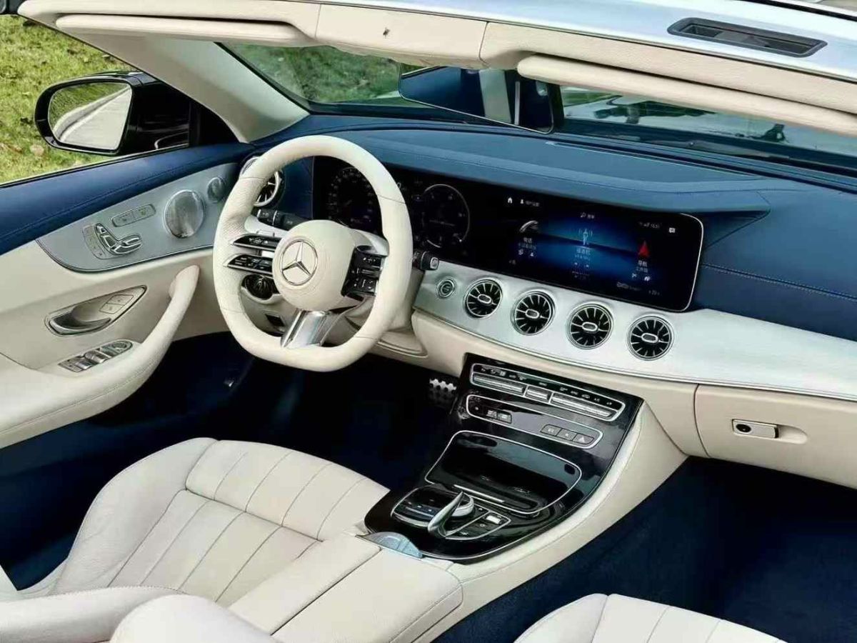 奔馳 奔馳E級(jí)  2023款 E 260 轎跑車圖片