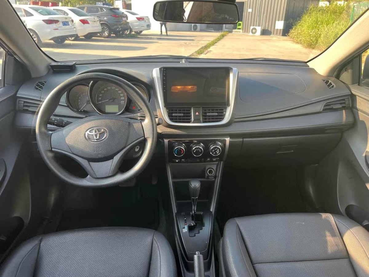 豐田 YARiS L 致享  2020款 1.5L CVT領(lǐng)先版圖片