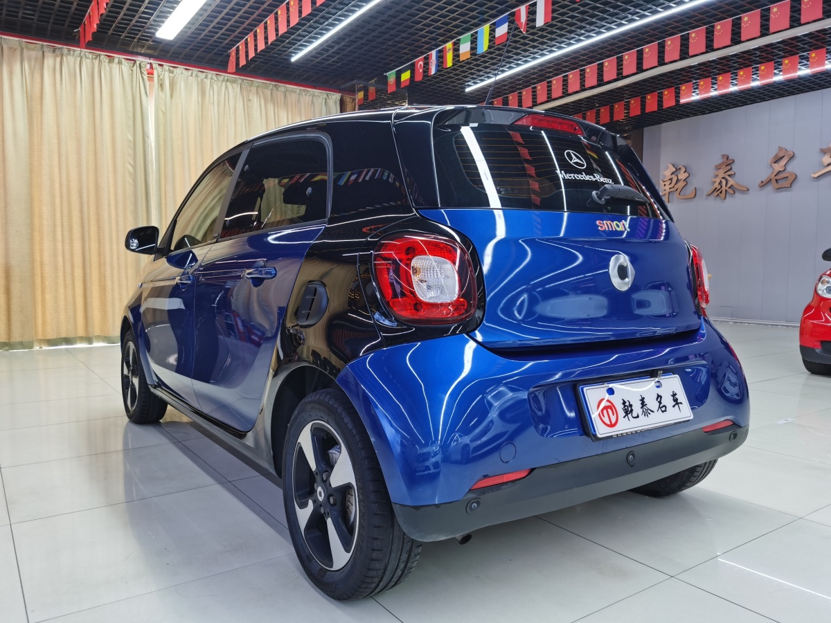 smart forfour  2016款 1.0L 52千瓦激情版圖片