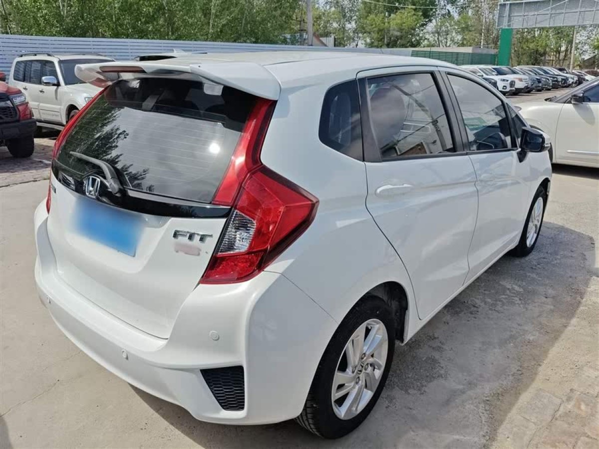 本田 飛度  2014款 1.5L SE CVT時(shí)尚型圖片